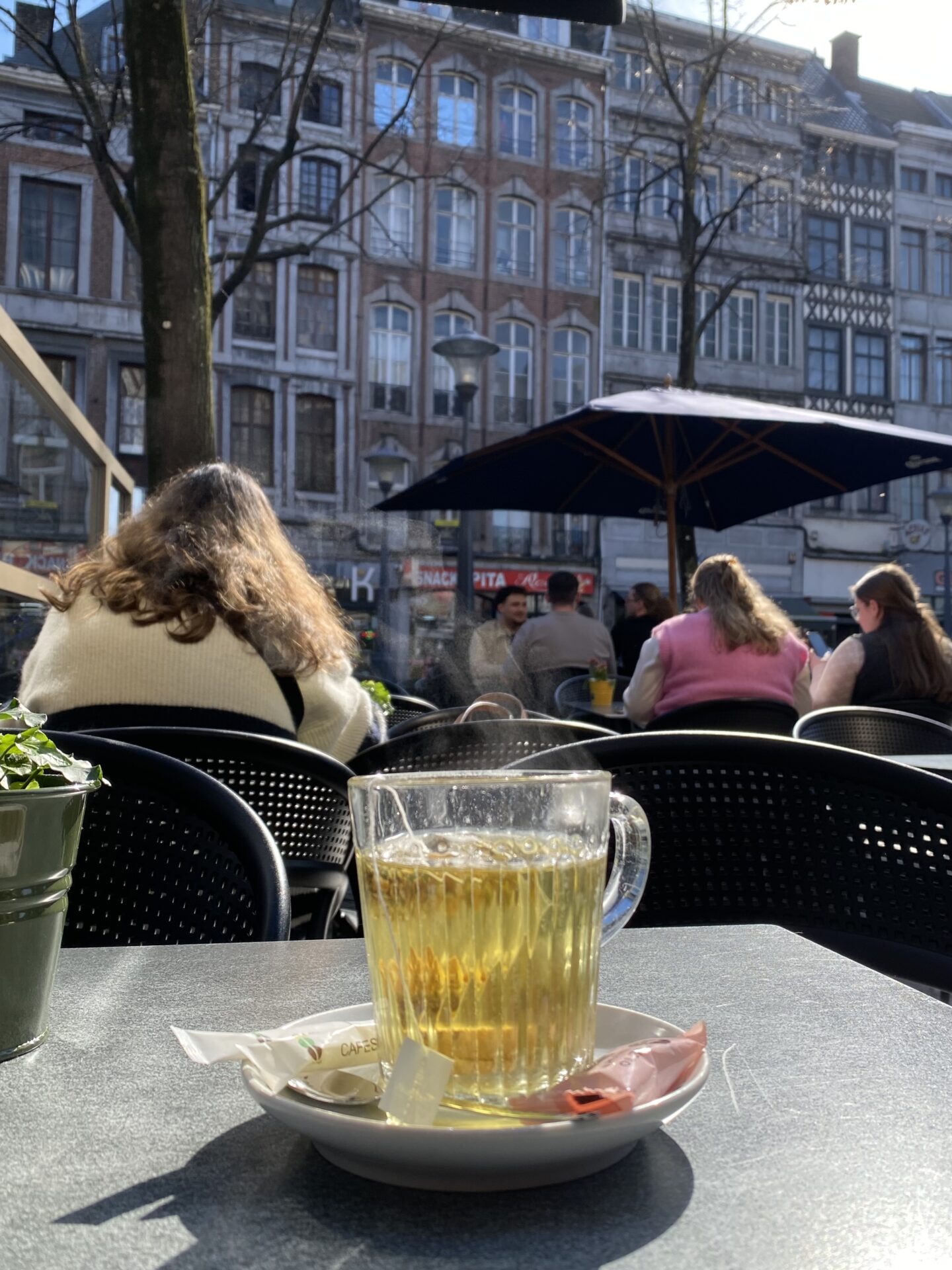 Image of a tea at a cafe in Liège, Belgium